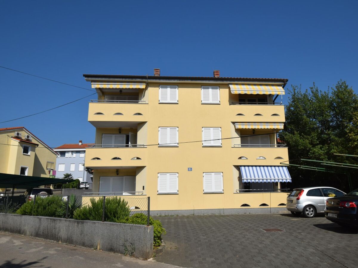 Apartment Two bedroom apartment with terrace Malinska, Krk A-20382-a - Outdoor photo 2