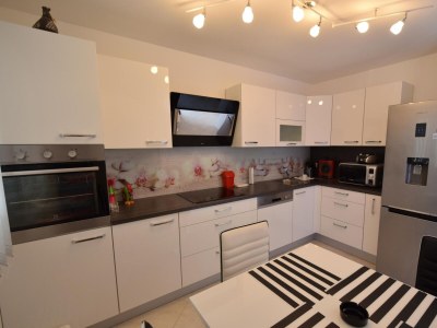 Apartment Two bedroom apartment with terrace Malinska, Krk A-20382-a - Outdoor photo 8