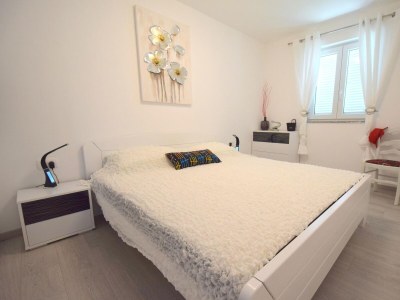 Apartment Two bedroom apartment with terrace Malinska, Krk A-20382-a - Outdoor photo 9