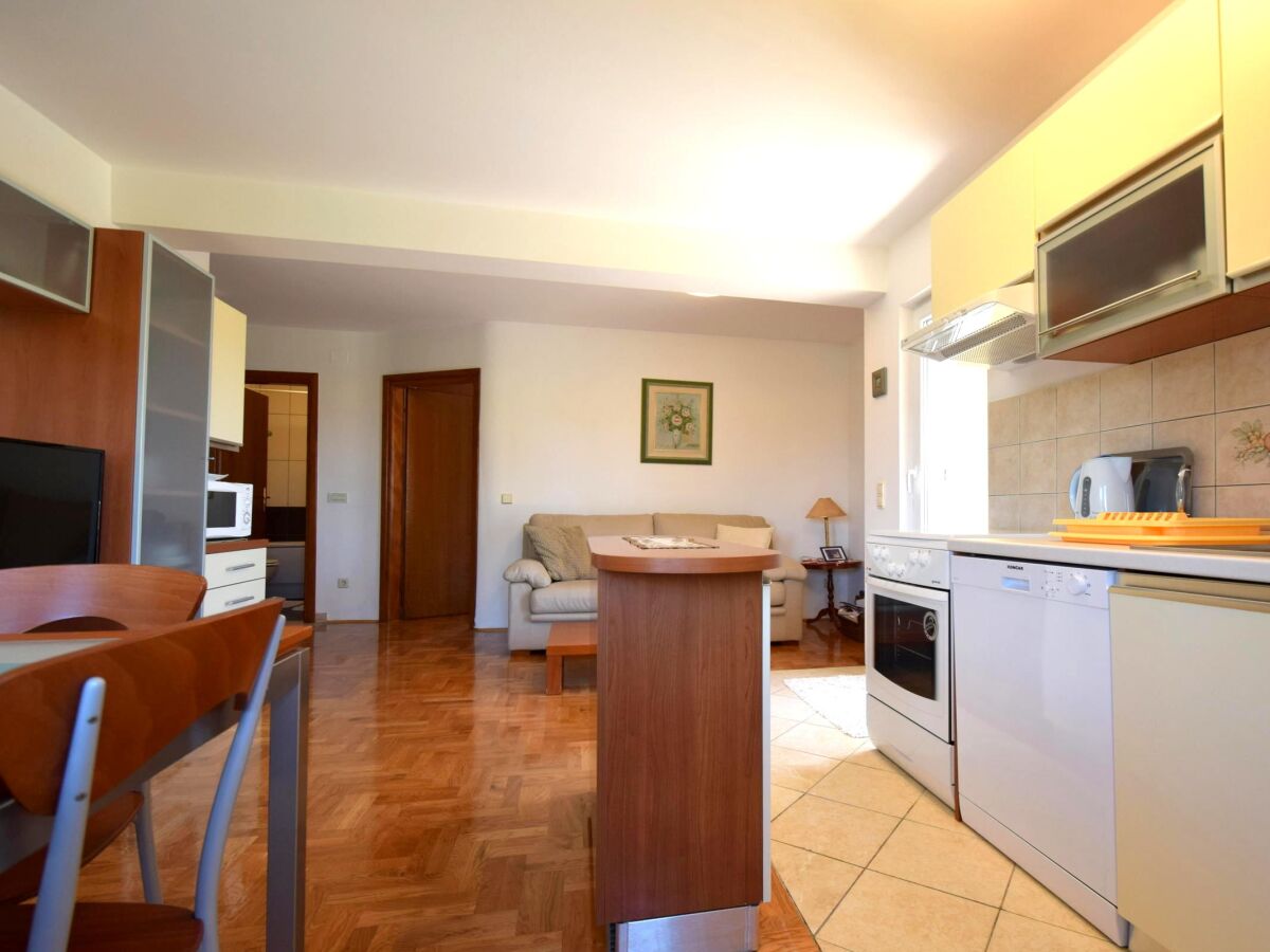 Apartment Two bedroom apartment with balcony Malinska, Krk A-20410-a - Outdoor photo 5