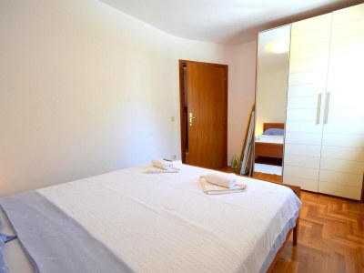 Apartment Two bedroom apartment with balcony Malinska, Krk A-20410-a - Outdoor photo 7