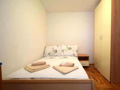 Apartment Two bedroom apartment with balcony Malinska, Krk A-20410-a - Outdoor photo 9