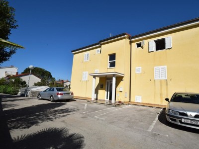 Apartment Two bedroom apartment with balcony Malinska, Krk A-20410-a - Outdoor photo 14