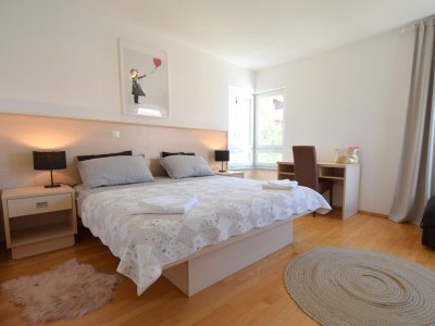 Apartment Three bedroom apartment with terrace and sea view Malinska, Krk A-20425-a - Outdoor photo 12