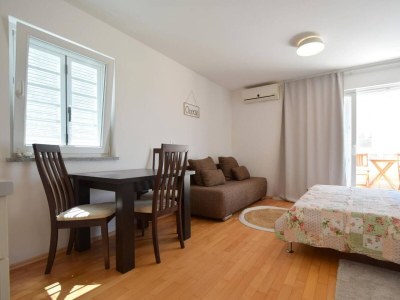 Apartment Three bedroom apartment with terrace and sea view Malinska, Krk A-20425-a - Outdoor photo 17