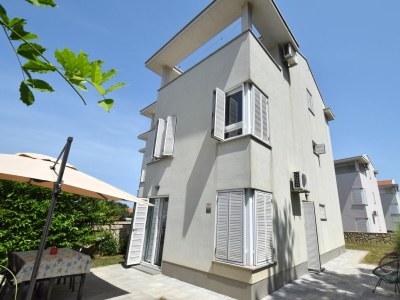 Apartment Three bedroom apartment with terrace and sea view Malinska, Krk A-20425-a - Outdoor photo 30