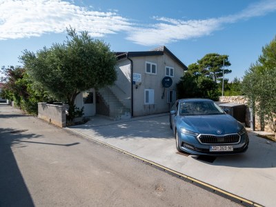 Apartment Two bedroom apartment with terrace Vir A-22554-a - Outdoor photo 2