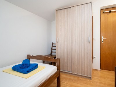 Apartment Two bedroom apartment with terrace Vir A-22554-a - Outdoor photo 23