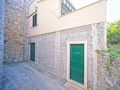 Apartment Two bedroom apartment with terrace and sea view Postira, Brač A-22030-a - Outdoor photo 2