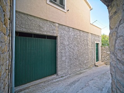 Apartment Two bedroom apartment with terrace and sea view Postira, Brač A-22030-a - Outdoor photo 3