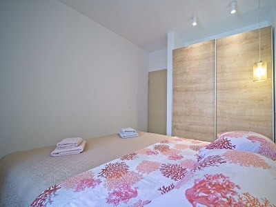 Apartment Two bedroom apartment with terrace and sea view Postira, Brač A-22030-a - Outdoor photo 16