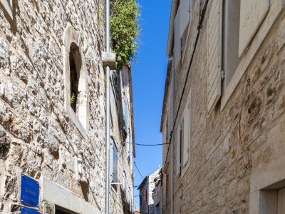 Apartment Three bedroom apartment with balcony Stari Grad, Hvar A-22052-a - Outdoor photo 3