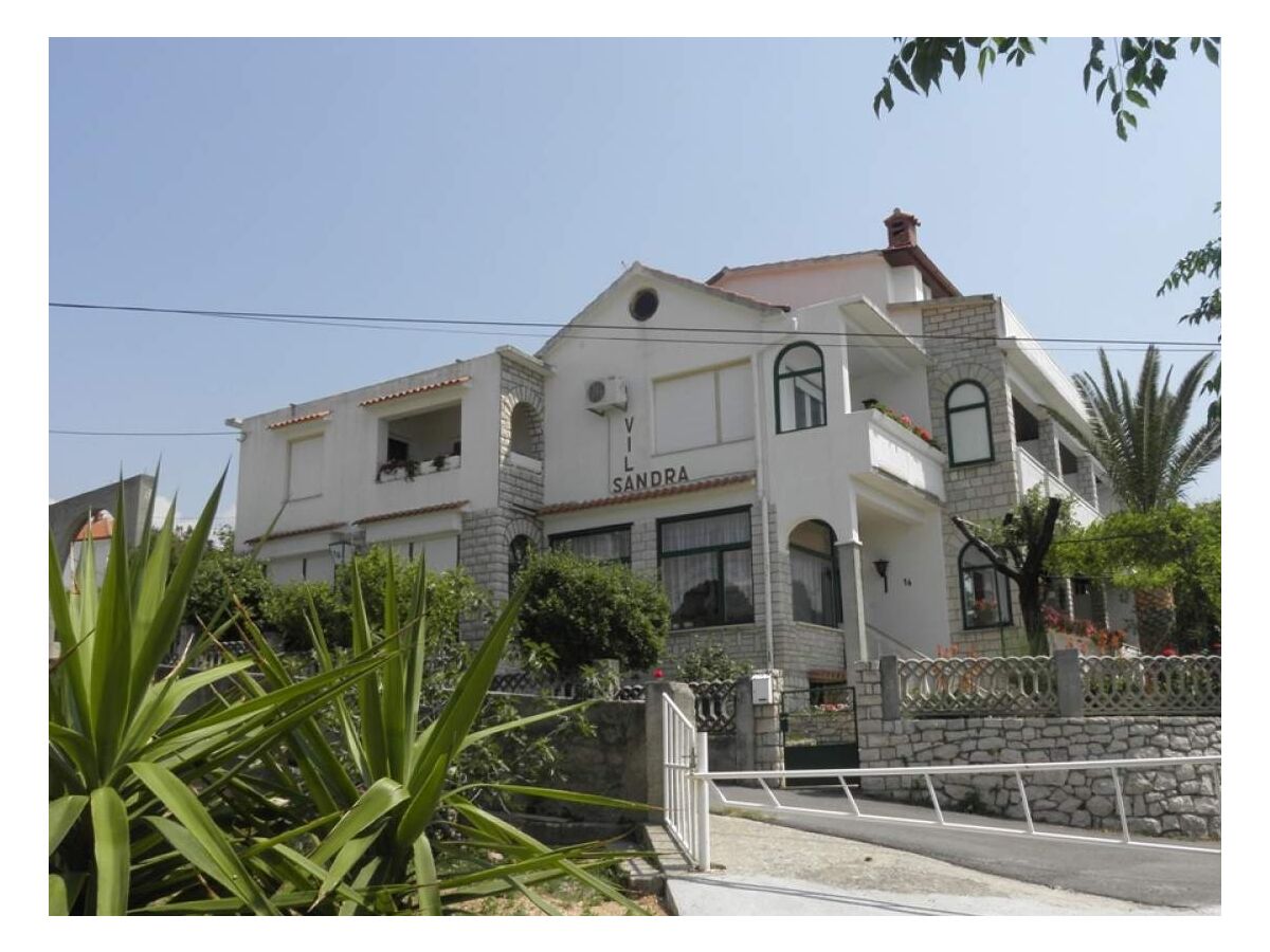 Apartment Two bedroom apartment with terrace and sea view Barbat, Rab A-22564-a - Outdoor photo 2