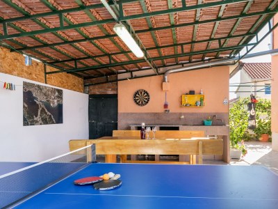 Apartment Comfortable and spacious apartment with terrace and sea view Kaštel Novi, Kaštela A-22569-a - Outdoor photo 17