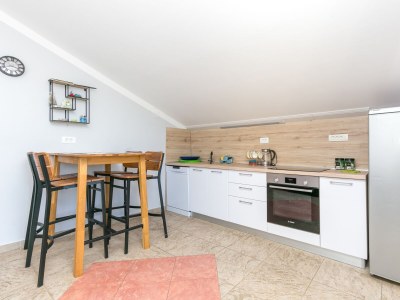 Apartment Comfortable and spacious apartment with terrace and sea view Kaštel Novi, Kaštela A-22569-a - Outdoor photo 37