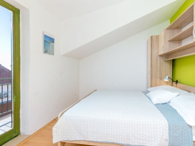 Apartment Comfortable and spacious apartment with terrace and sea view Kaštel Novi, Kaštela A-22569-a - Outdoor photo 42