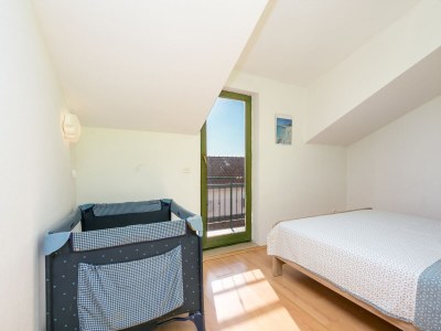 Apartment Comfortable and spacious apartment with terrace and sea view Kaštel Novi, Kaštela A-22569-a - Outdoor photo 44