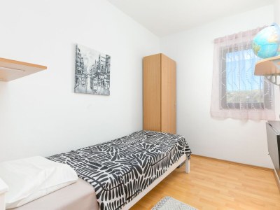 Apartment Comfortable and spacious apartment with terrace and sea view Kaštel Novi, Kaštela A-22569-a - Outdoor photo 47