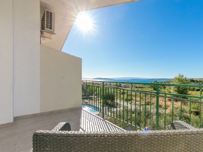 Apartment Comfortable and spacious apartment with terrace and sea view Kaštel Novi, Kaštela A-22569-a - Outdoor photo 62