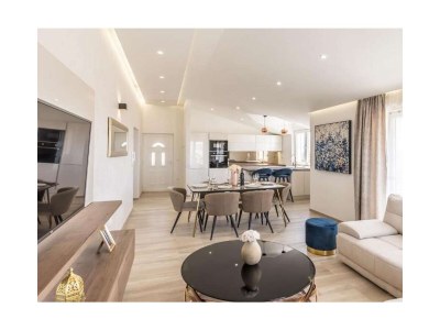 Apartment Two bedroom apartment with balcony and sea view Kaštel Lukšić, Kaštela A-22141-b - Outdoor photo 5