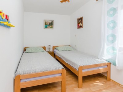 Apartment Two bedroom apartment with terrace Vir - Torovi - Vir - Pedinka, Vir A-21752-a - Outdoor photo 9