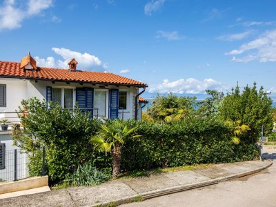 Apartment One bedroom apartment with terrace and sea view Njivice, Krk A-21767-a - Outdoor photo 3