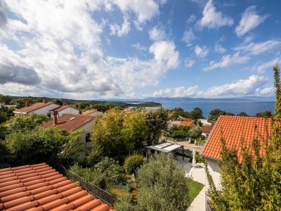 Apartment One bedroom apartment with terrace and sea view Njivice, Krk A-21767-a - Outdoor photo 12