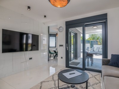 Apartment Two bedroom apartment with terrace Njivice, Krk A-22806-a - Outdoor photo 8