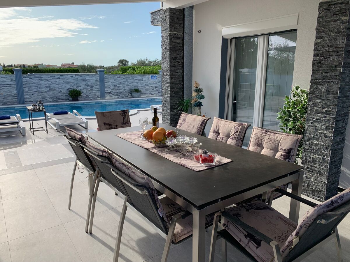 Villa Comfortable and spacious house with terrace Fažana K-21792