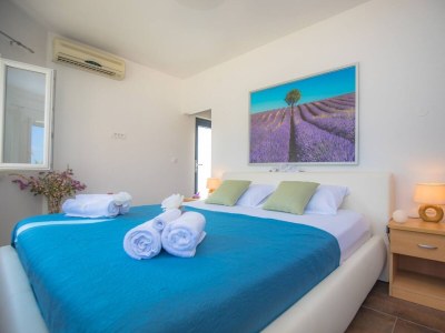 Villa Four-bedroom house with terrace Vrpolje, Šibenik K-21843 - Outdoor photo 25