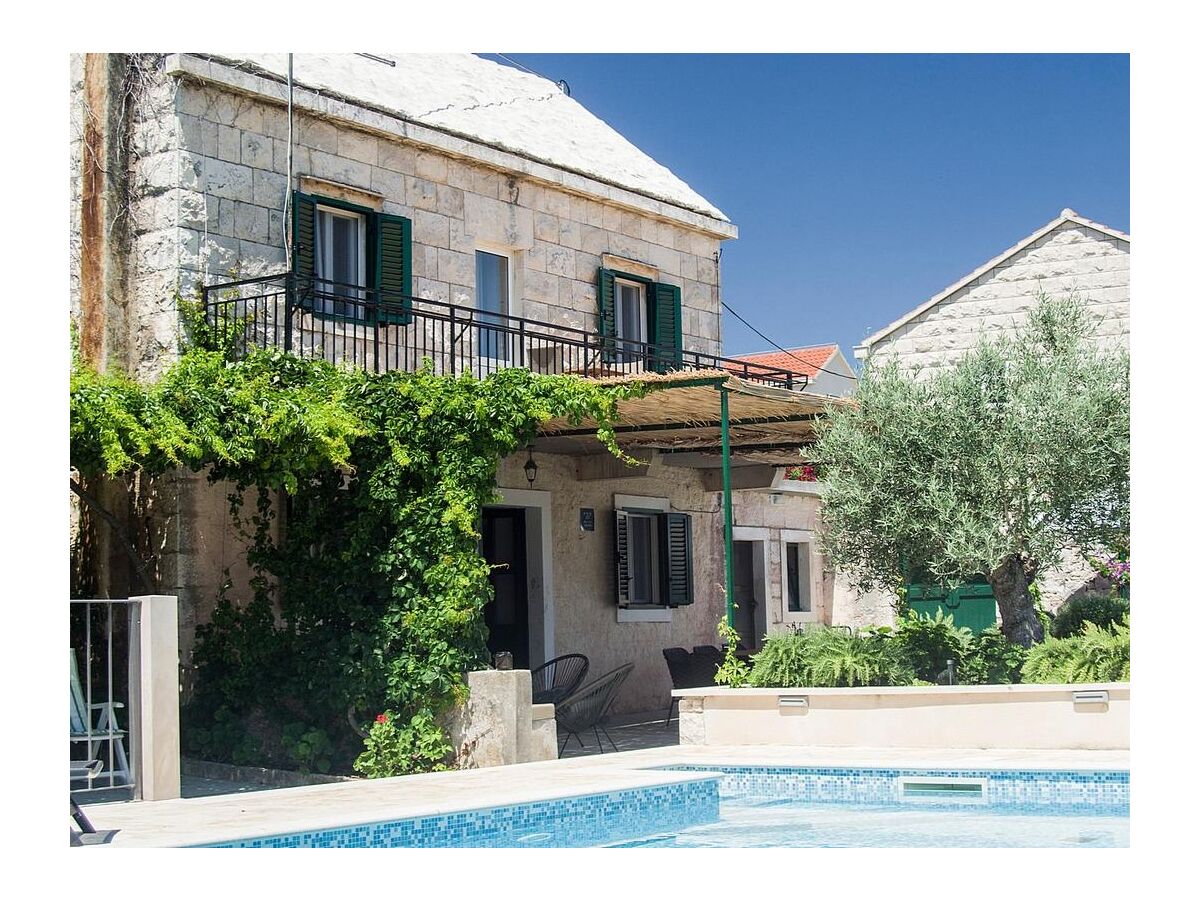 Holiday house Two bedroom house with terrace and sea view Selca, Brač K-22845 - Outdoor photo 2