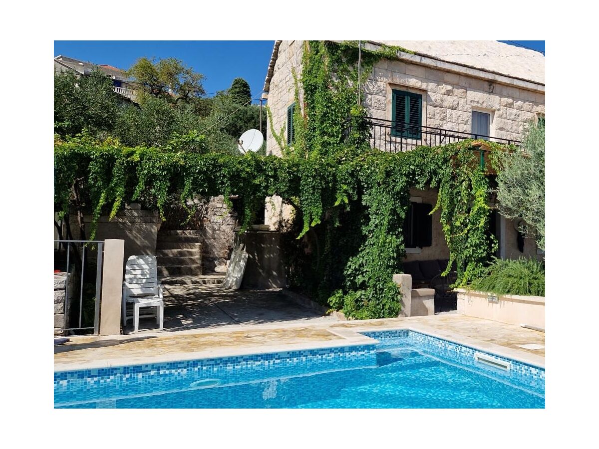 Holiday house Two bedroom house with terrace and sea view Selca, Brač K-22845 - Outdoor photo 3