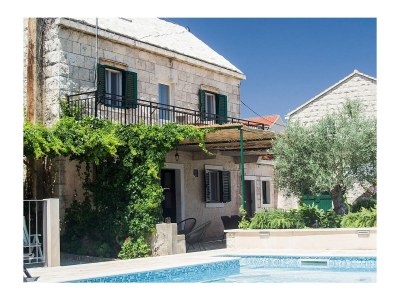 Holiday house Two bedroom house with terrace and sea view Selca, Brač K-22845 - Outdoor photo 2