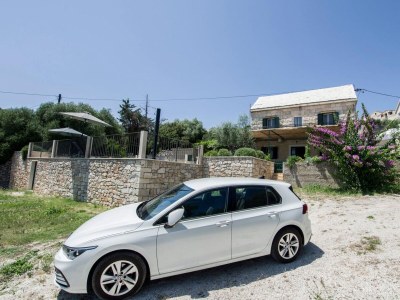 Holiday house Two bedroom house with terrace and sea view Selca, Brač K-22845 - Outdoor photo 11
