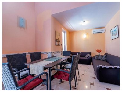 Apartment Two bedroom apartment with balcony Baška, Krk A-21847-a - Outdoor photo 6