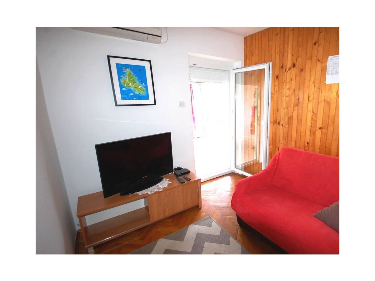 Apartment Two bedroom apartment with terrace Njivice, Krk A-21853-a - Outdoor photo 3