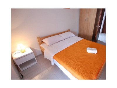 Apartment Two bedroom apartment with terrace Njivice, Krk A-21853-a - Outdoor photo 7