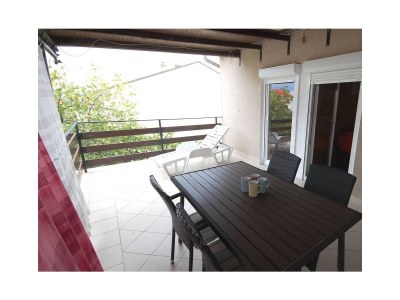 Apartment Two bedroom apartment with terrace Njivice, Krk A-21853-a - Outdoor photo 13