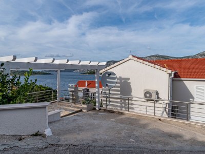 Apartment One bedroom apartment with terrace and sea view Kneža, Korčula A-21863-a - Outdoor photo 13
