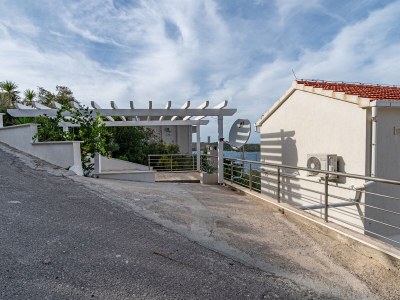 Apartment One bedroom apartment with terrace and sea view Kneža, Korčula A-21863-a - Outdoor photo 14