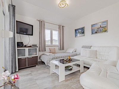 Apartment One bedroom apartment with terrace and sea view Kneža, Korčula A-21863-a - Outdoor photo 16