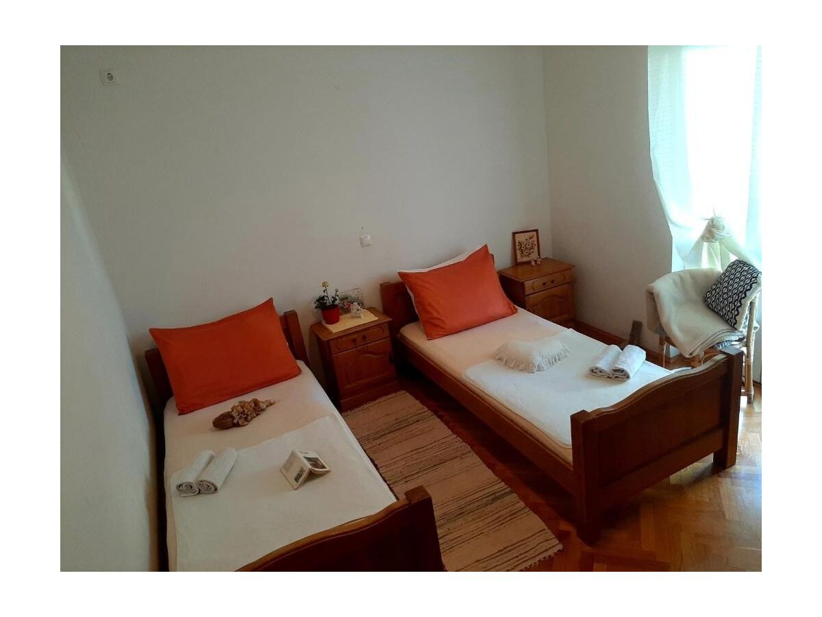 Apartment Four-bedroom apartment with balcony and sea view Duće, Omiš A-21876-a - Outdoor photo 4