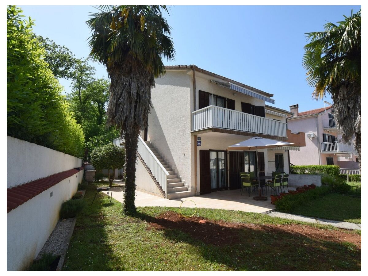 Apartment Two bedroom apartment with terrace Porat, Krk A-21904-a