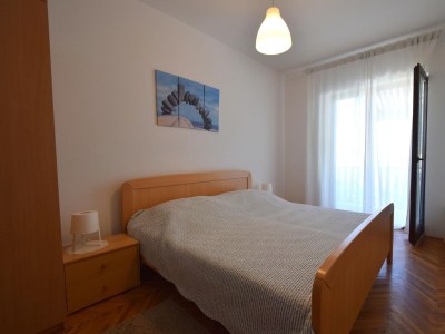 Apartment Two bedroom apartment with terrace Porat, Krk A-21904-a - Outdoor photo 8