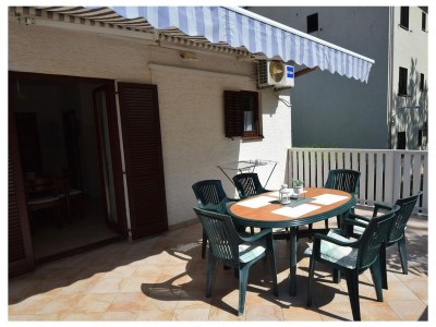 Apartment Two bedroom apartment with terrace Porat, Krk A-21904-a - Outdoor photo 13