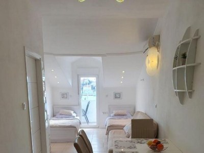 Apartment One bedroom apartment with balcony and sea view Jezera, Murter A-21908-a - Outdoor photo 7