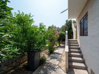 Apartment Two bedroom apartment with terrace Mandre, Pag A-22885-a - Outdoor photo 7