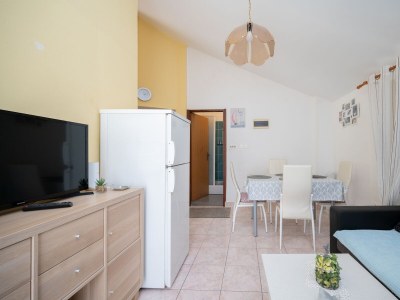 Apartment Two bedroom apartment with terrace Mandre, Pag A-22885-a - Outdoor photo 10