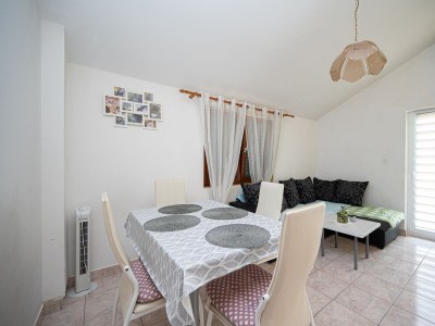 Apartment Two bedroom apartment with terrace Mandre, Pag A-22885-a - Outdoor photo 12