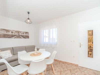 Apartment Two bedroom apartment with terrace Vir A-22930-a - Outdoor photo 7